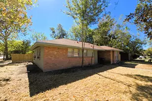 4203 Wuthering Heights Dr, Houston, TX 77045 - Photo 33