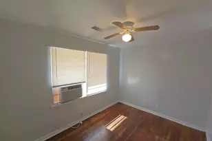 4203 Wuthering Heights Dr, Houston, TX 77045 - Photo 15