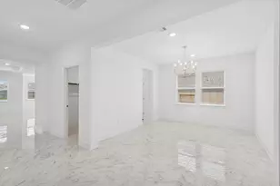 11915 Willow Way Ave, Mont Belvieu, TX 77535 - Photo 5