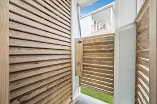 25215 Sausalito Dr, Galveston, TX 77554 - Photo 23