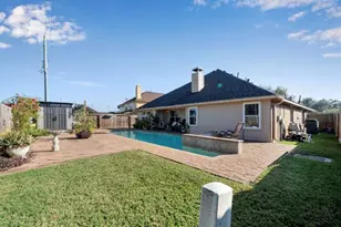 6086 Haysden Ln, League City, TX 77573 - Photo 3