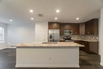 226 Blushwood Place, The Woodlands, TX 77382 - Photo 9
