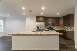 226 Blushwood Pl, The Woodlands, TX 77382 - Photo 9
