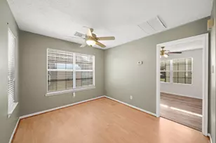 1602 Orlando St, Friendswood, TX 77546 - Photo 33