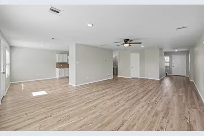 11135 N Lake Mist Lane, Willis, TX 77318 - Photo 9