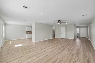 11135 N Lake Mist Ln, Willis, TX 77318 - Photo 9