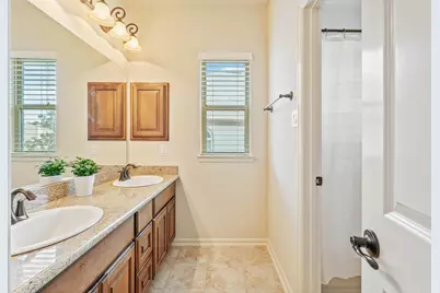 35 N Beech Springs Drive, The Woodlands, TX 77389 - Photo 29