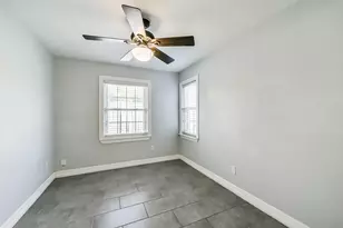 4702 Maple St, Bellaire, TX 77401 - Photo 15