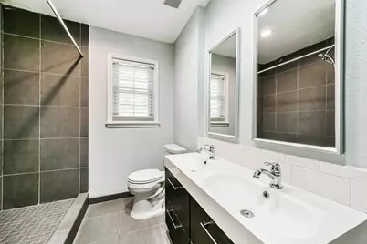 4702 Maple Street, Bellaire, TX 77401 - Photo 13