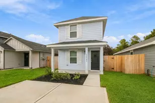 10867 N Baron Vlg Dr, Conroe, TX 77306 - Photo 1