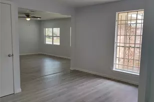 11731 Fall Meadow Ln, Houston, TX 77039 - Photo 3
