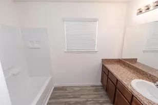 2822 Junction Dr, Houston, TX 77045 - Photo 7
