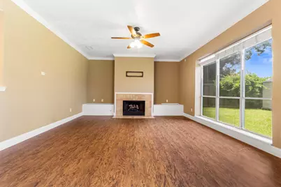 10310 Little Oak Drive, Baytown, TX 77523 - Photo 13