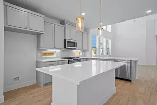 619 Crested Duck Ct, Willis, TX 77318 - Photo 3