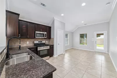 6834 Pear Point Lane, Richmond, TX 77469 - Photo 13