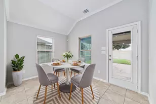 6834 Pear Point Ln, Richmond, TX 77469 - Photo 15