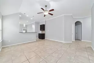 6834 Pear Point Ln, Richmond, TX 77469 - Photo 11