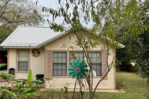 206 S Cottonwood St, Crockett, TX 75835 - Photo 3