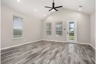 3617 Pecan Drive, Bacliff, TX 77518 - Photo 9