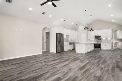 3617 Pecan Drive, Bacliff, TX 77518 - Photo 3