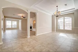 75 Tapestry Forest Pl, The Woodlands, TX 77381 - Photo 17