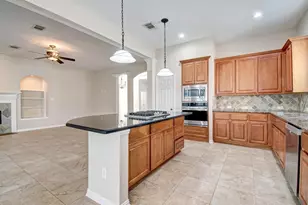 75 Tapestry Forest Pl, The Woodlands, TX 77381 - Photo 23