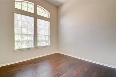 75 Tapestry Forest Place, The Woodlands, TX 77381 - Photo 37