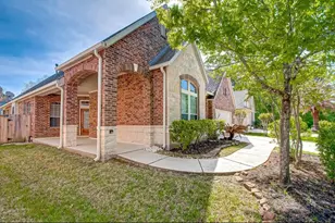 75 Tapestry Forest Pl, The Woodlands, TX 77381 - Photo 5