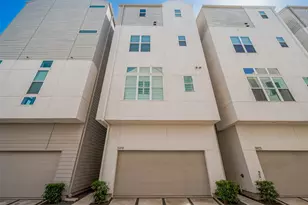 5919 E Post Oak Ln, Houston, TX 77055 - Photo 3