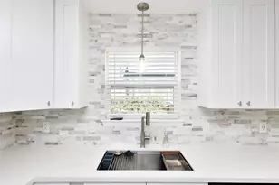 2210 Pomeran Dr, Houston, TX 77080 - Photo 15