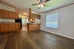 12733 Pecan Tree Ct, Willis, TX 77318 - Photo 9