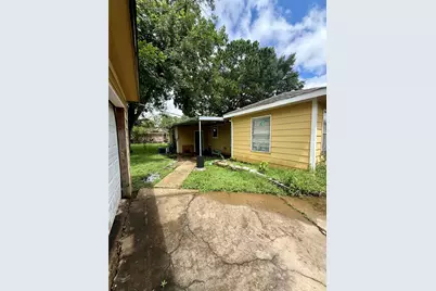 5522 Woodlark Street, Houston, TX 77017 - Photo 3