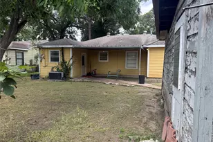 5522 Woodlark St, Houston, TX 77017 - Photo 5
