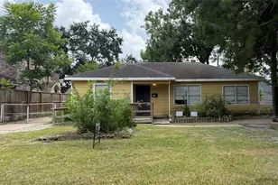5522 Woodlark St, Houston, TX 77017 - Photo 1