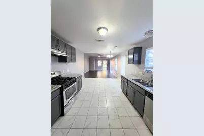 9514 Manorstone Court, Houston, TX 77044 - Photo 5