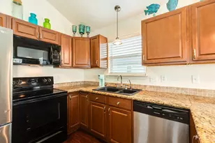 433 Seabean St, Surfside Beach, TX 77541 - Photo 9