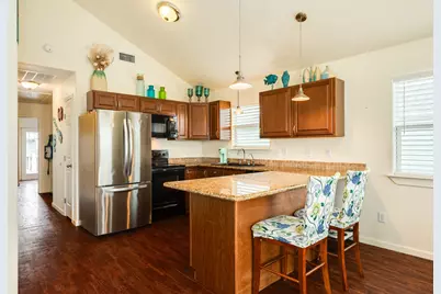 433 Seabean Street, Surfside Beach, TX 77541 - Photo 5