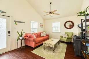 433 Seabean St, Surfside Beach, TX 77541 - Photo 5