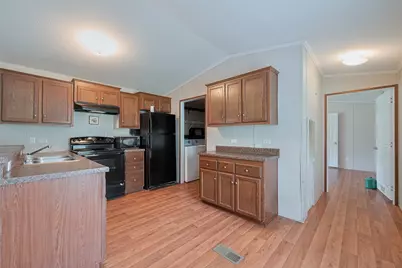 506 South Oakhurst Drive, Livingston, TX 77351 - Photo 13