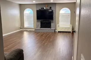 9138 Wilcrest Dr, Houston, TX 77099 - Photo 31