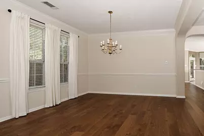 26 Serene Creek Place, The Woodlands, TX 77382 - Photo 5