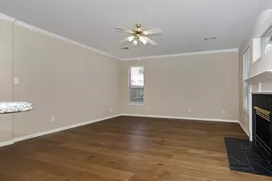 26 Serene Creek Pl, The Woodlands, TX 77382 - Photo 11