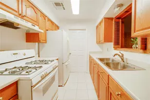 3127 Brisbane St, Houston, TX 77051 - Photo 3