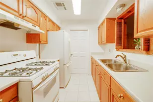 3127 Brisbane St, Houston, TX 77051 - Photo 3