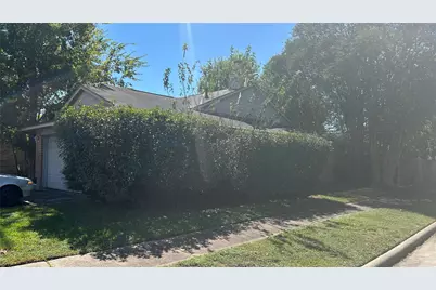 1802 Pinewood Park Drive, Missouri City, TX 77489 - Photo 3