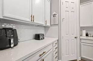 2022 Meteor Fls Dr, Richmond, TX 77469 - Photo 15