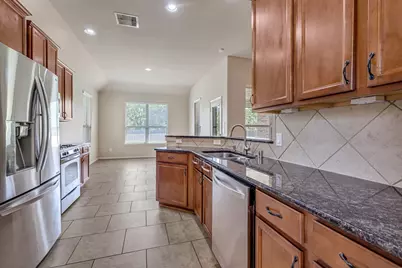 12026 Eagle Ridge Drive, Mont Belvieu, TX 77535 - Photo 9