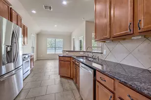 12026 Eagle Ridge Dr, Mont Belvieu, TX 77535 - Photo 9