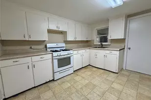 503 McKee St, Clute, TX 77531 - Photo 13