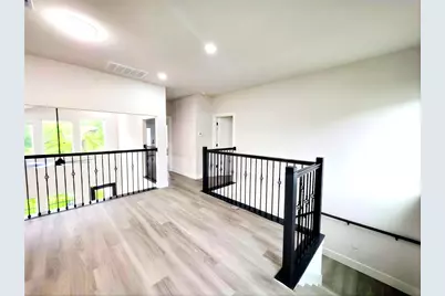 1063 Ferguson Way, Houston, TX 77088 - Photo 9